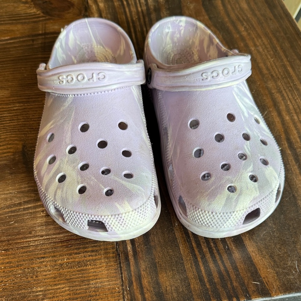 CROCS Women’s ' Lavender Water Shoes